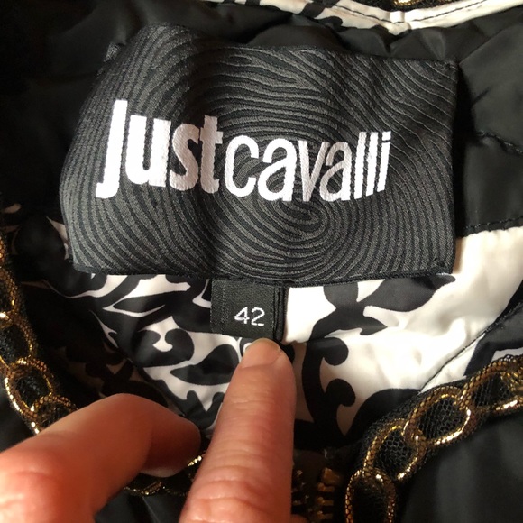 🛑SOLD🛑Just Cavalli Long Quilted Coat Chain - Picture 6 of 8